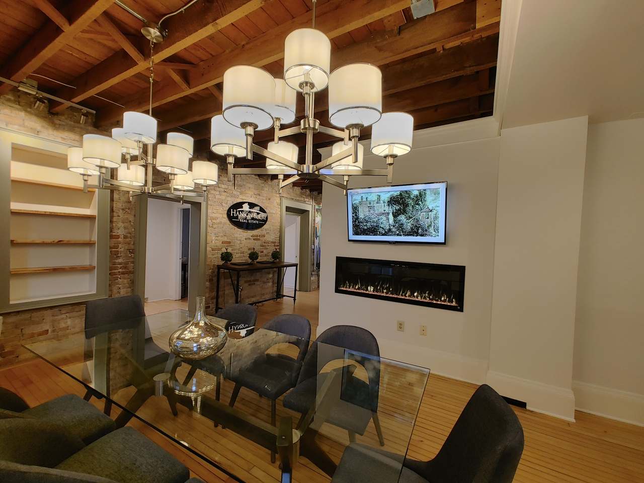 Hanson & Co. Real Estate — photo 1
