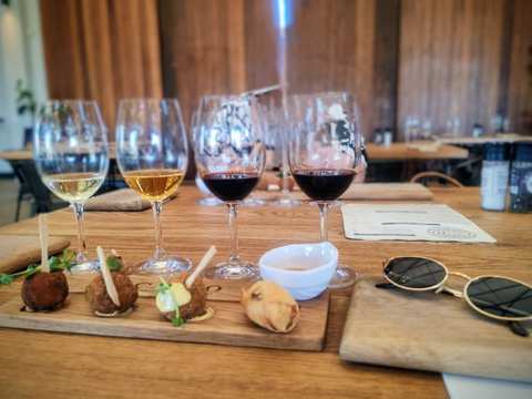 Canto Boutique Wines — photo 2