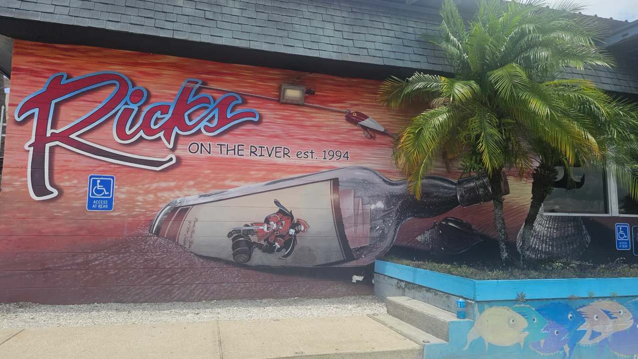 Rick's on the River — photo 1