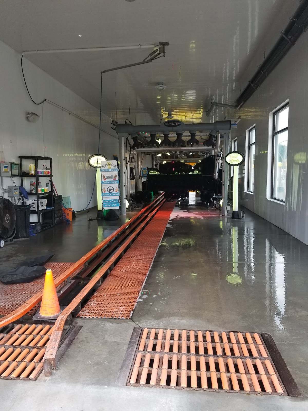 Uncle Larrys Car Wash — photo 5