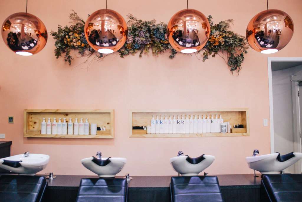 Mane Salon