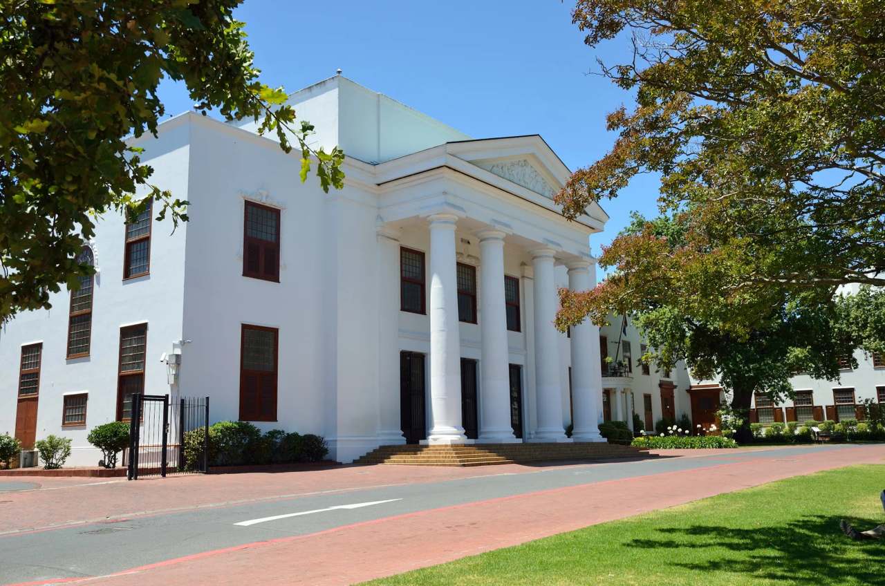 Stellenbosch Town Hall — photo 1